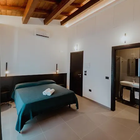 Vicoletto 3*