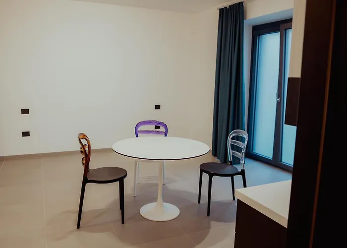 住宿加早餐酒店 Vicoletto Laino Borgo