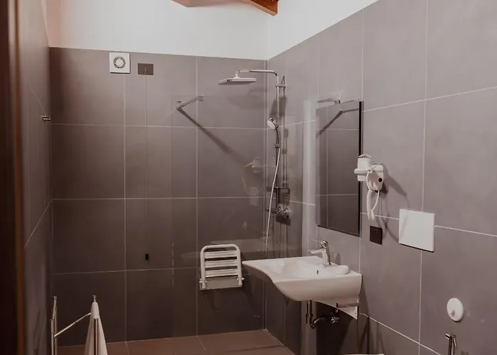 Vicoletto 3* Laino Borgo